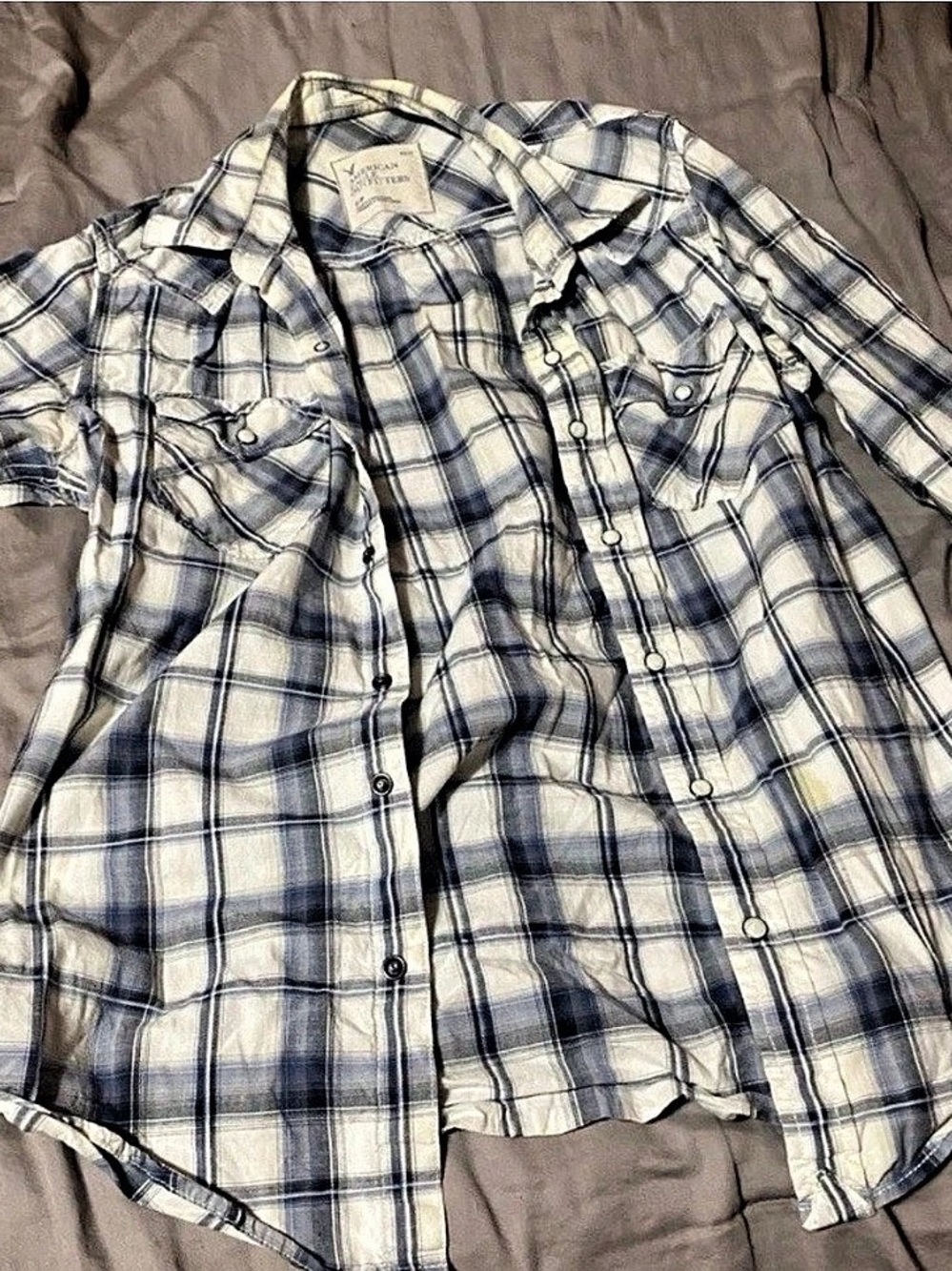 American Eagle Outfitters Men’s Plaid Button Down in Blue & White Size Small